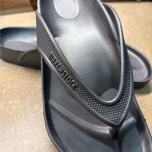 Birkenstock Women’s Flip Flops silver